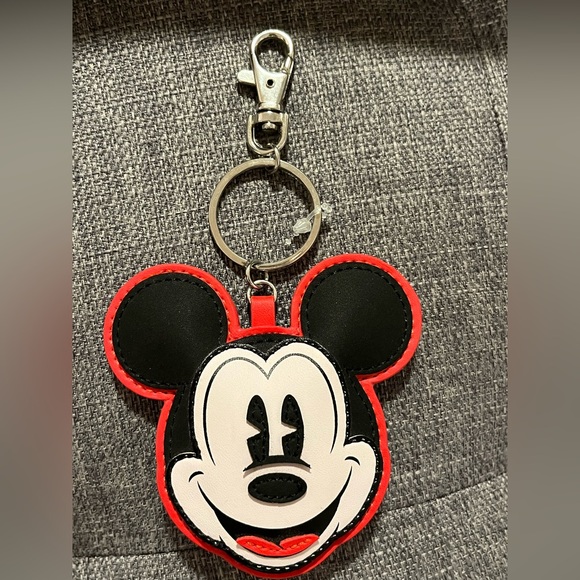 Disney - Picture 1 of 2